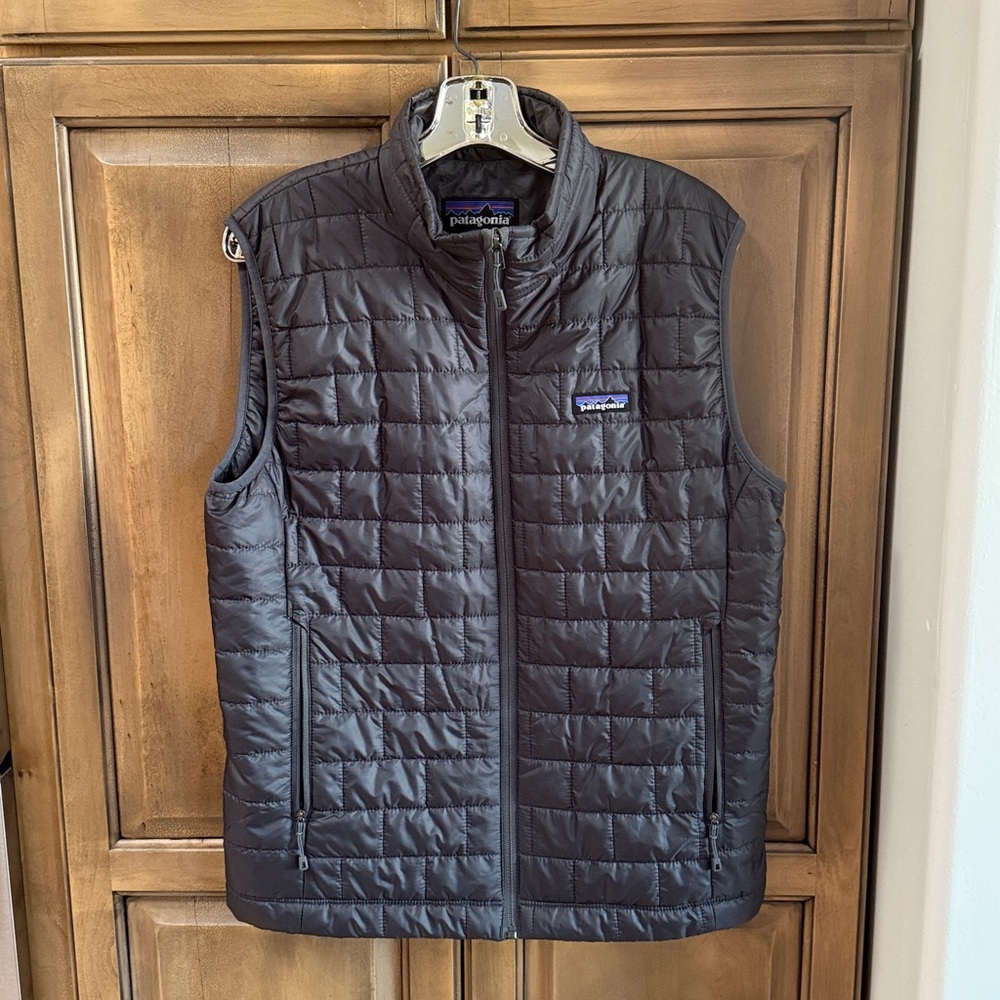 Patagonia Men's Nano Puff Vest - Picture 6 of 13
